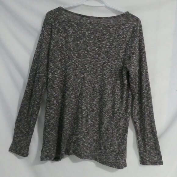 ALYA | large | Long Sleeve Pullover Scoop Neck LIghtweight Knit Sweater - Picture 2 of 14